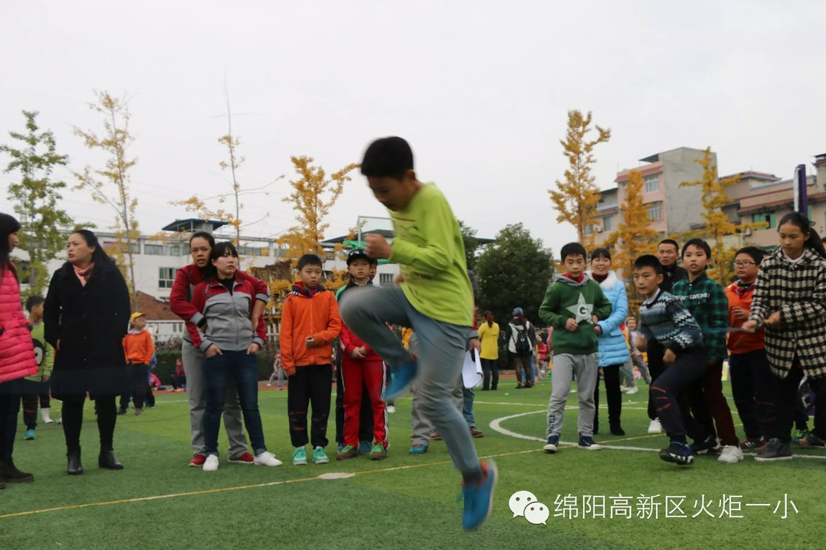 【体育节比赛日速递1】赛场上挥洒激情,运动中茁壮成长