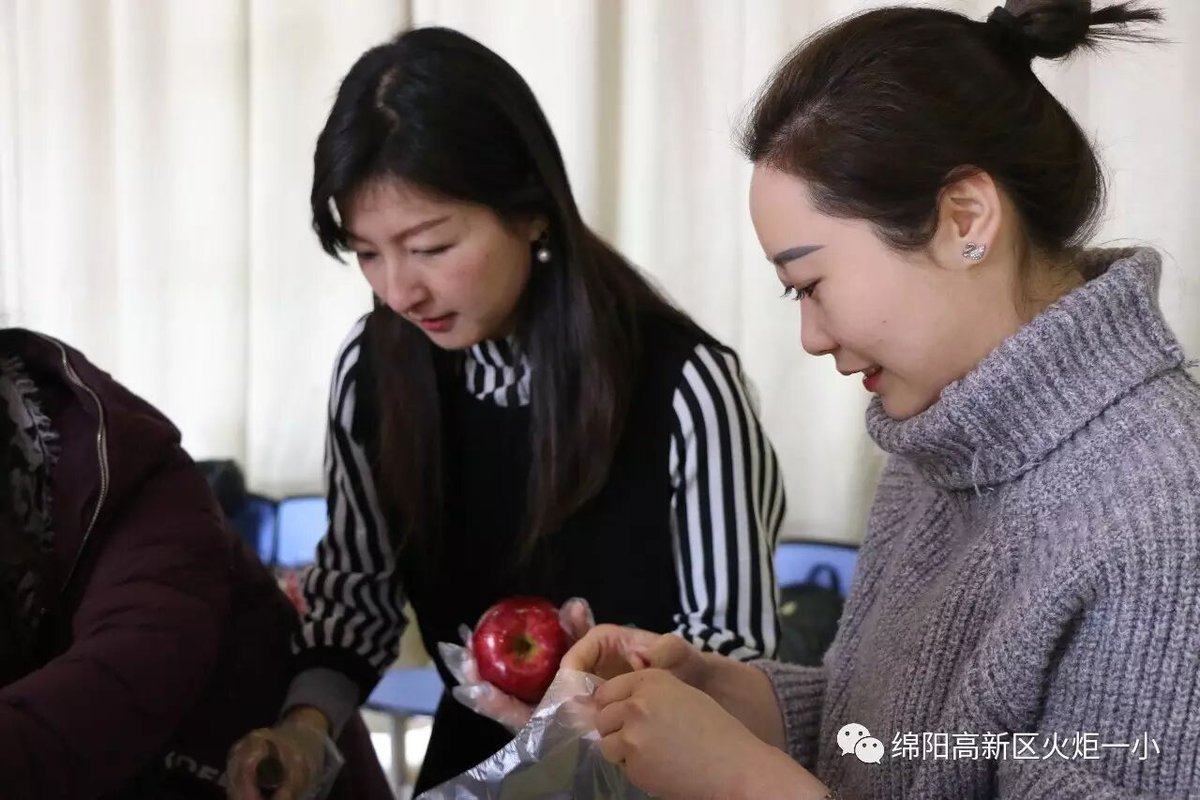 【三八节特辑】自由转换厅堂厨房,充当十足魅力女王