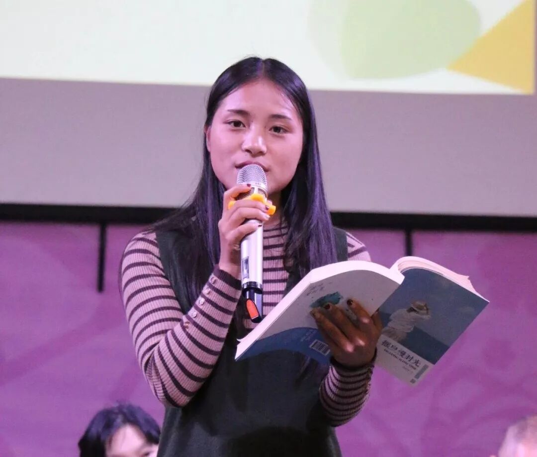 【火一动态】叩问生命 绽放芳华 ----第二十期教师论坛