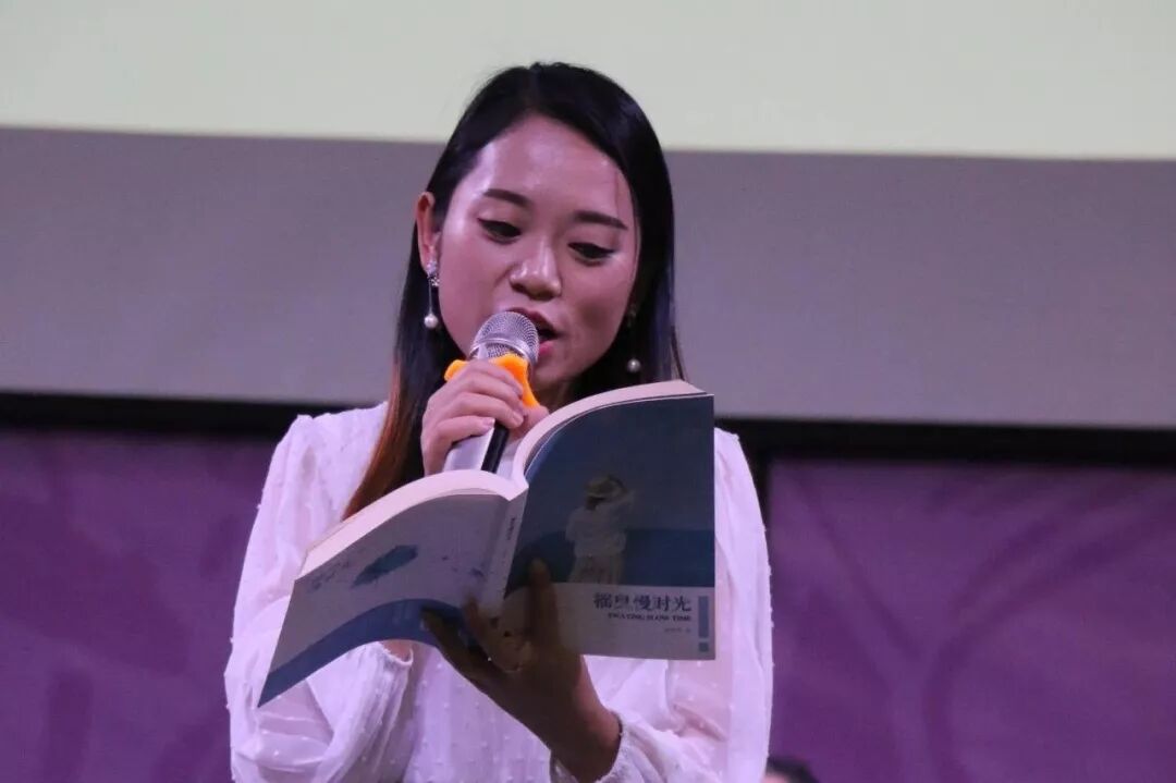 【火一动态】叩问生命 绽放芳华 ----第二十期教师论坛