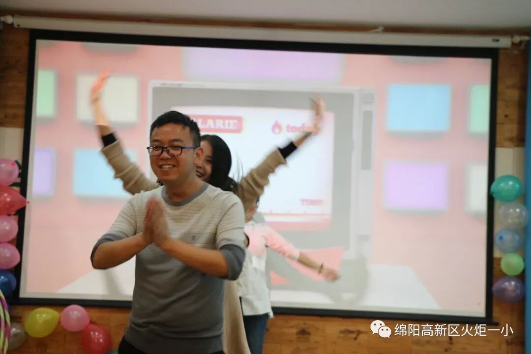 【火一动态】 肆意青春 我们在路上---火炬一小及月社2周年庆典