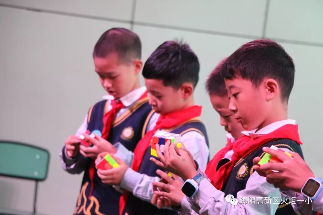 【火一竞赛节数科周】启迪智慧 玩转魔方