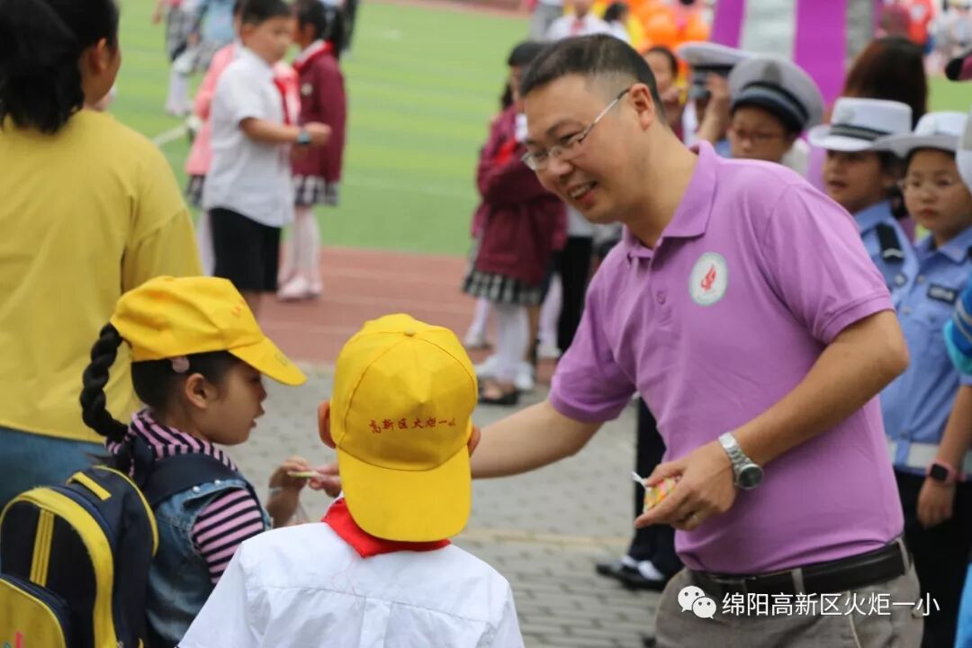 【火一动态】童心圆梦，有你有我——火炬一小"六•一"圆梦系列活动