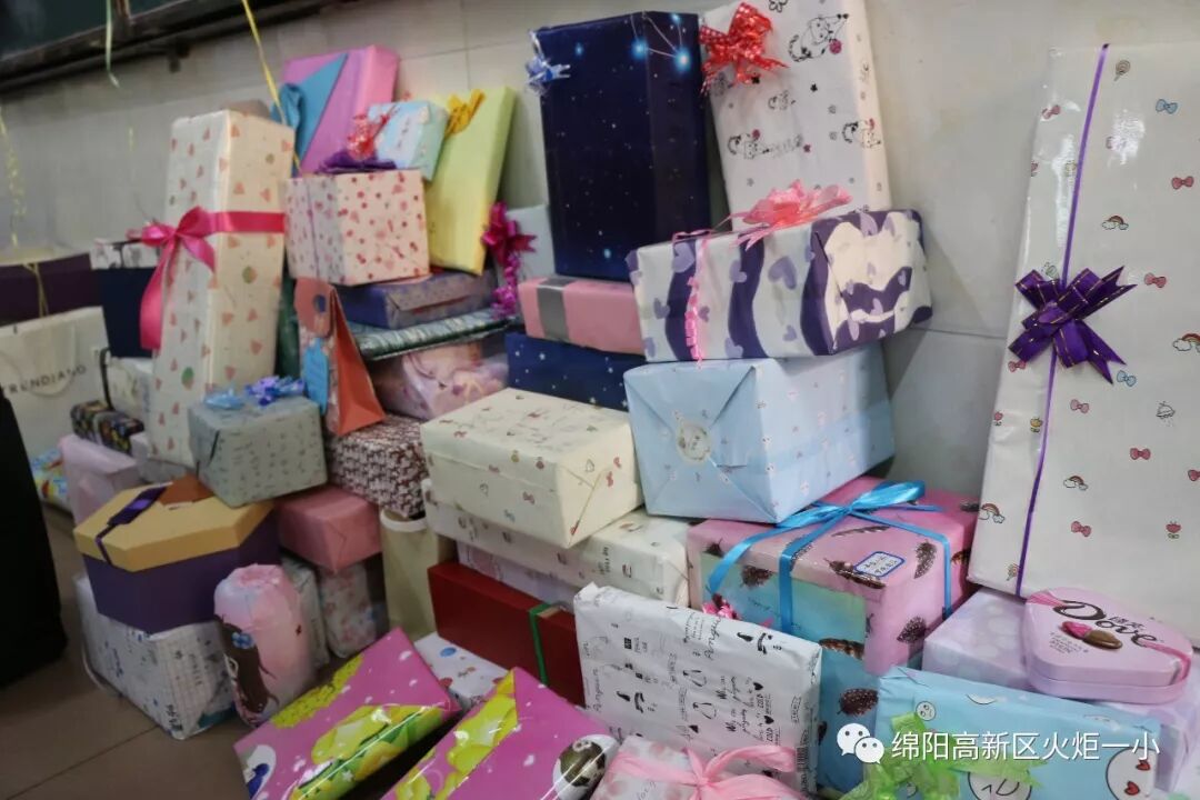 【火一动态】童心圆梦，有你有我——火炬一小"六•一"圆梦系列活动