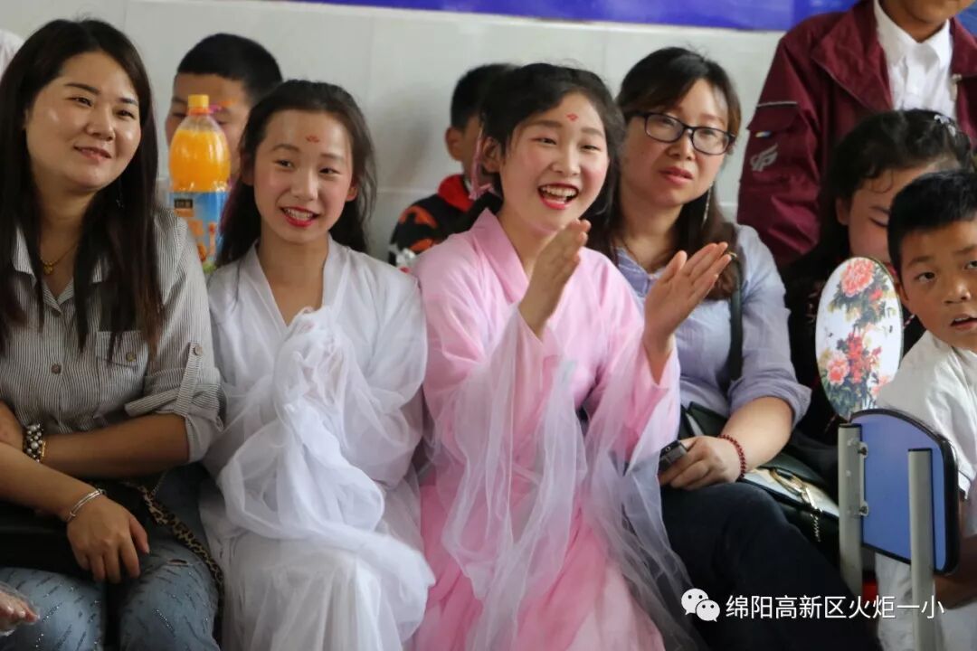【火一动态】童心圆梦，有你有我——火炬一小"六•一"圆梦系列活动