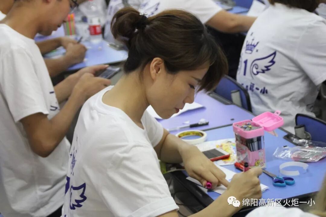 【火一动态】家校携手 系好人生第一粒扣子——2019年秋家长学校培训活动