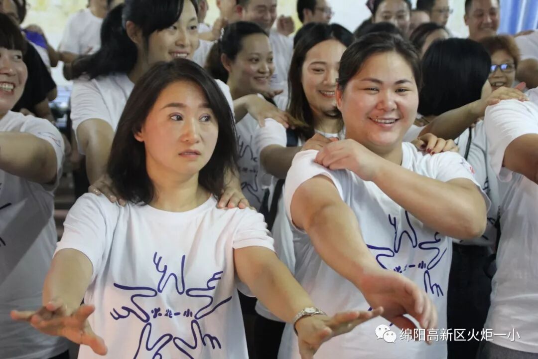 【火一动态】家校携手 系好人生第一粒扣子——2019年秋家长学校培训活动