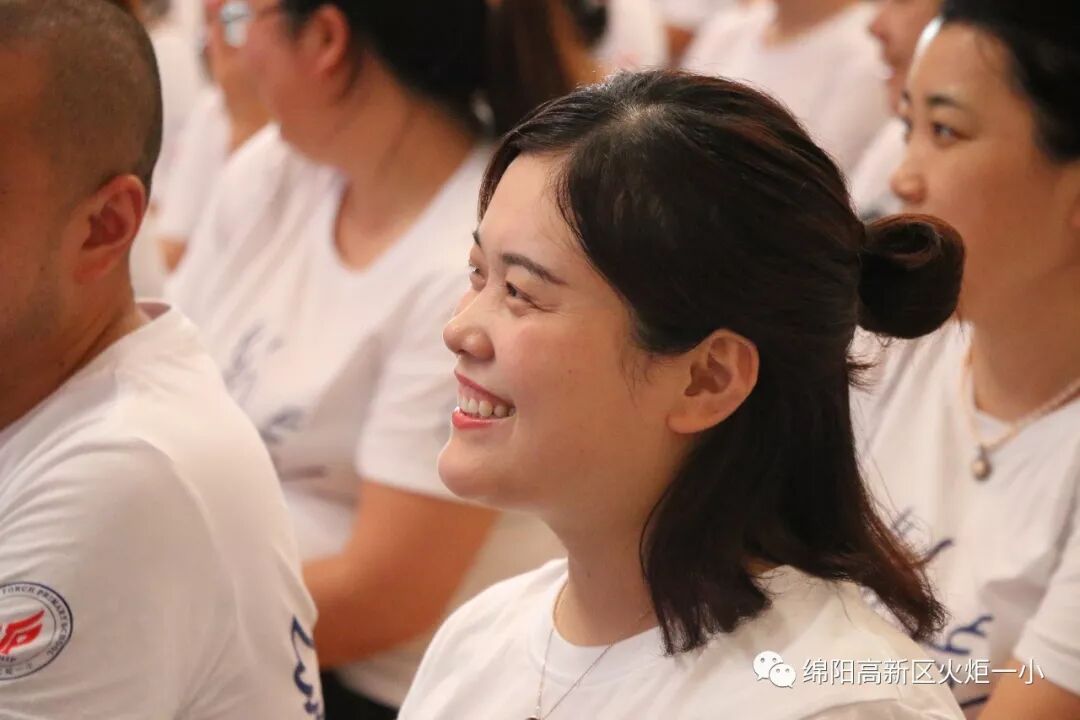 【火一动态】家校携手 系好人生第一粒扣子——2019年秋家长学校培训活动