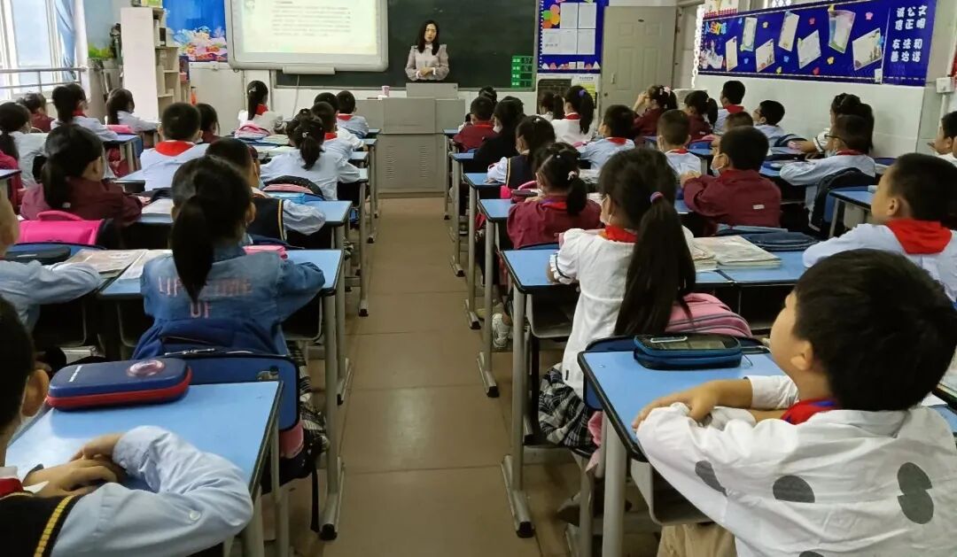 【火一动态】勿忘国耻,振兴中华——火炬一小爱国主义教育活动