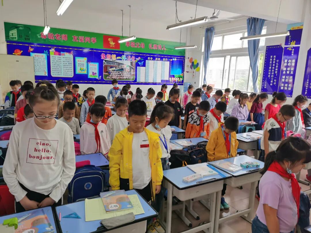 【火一动态】勿忘国耻,振兴中华——火炬一小爱国主义教育活动