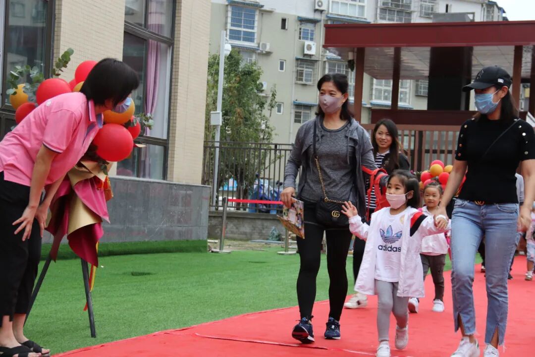 【一幼开园日】遇见一幼，遇见美好│开学了，可以不管不顾的给我一个拥抱