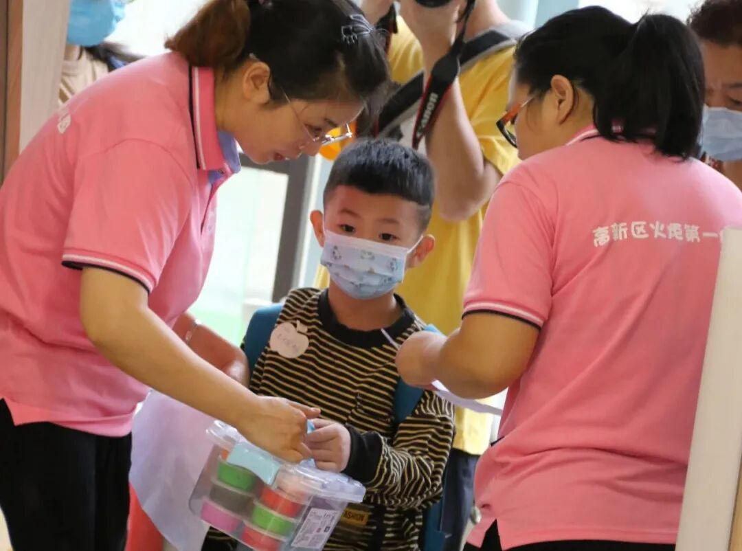【一幼开园日】遇见一幼，遇见美好│开学了，可以不管不顾的给我一个拥抱