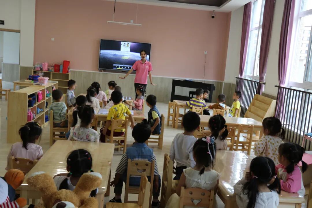 【一幼开园日】遇见一幼，遇见美好│开学了，可以不管不顾的给我一个拥抱