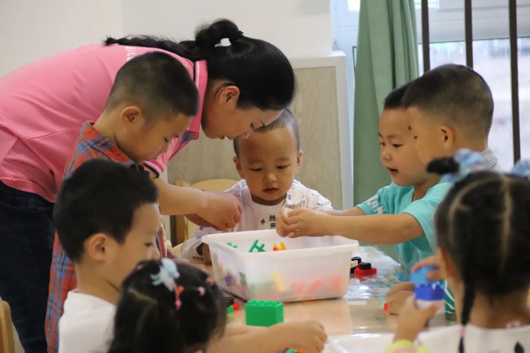 【一幼开园日】遇见一幼，遇见美好│开学了，可以不管不顾的给我一个拥抱