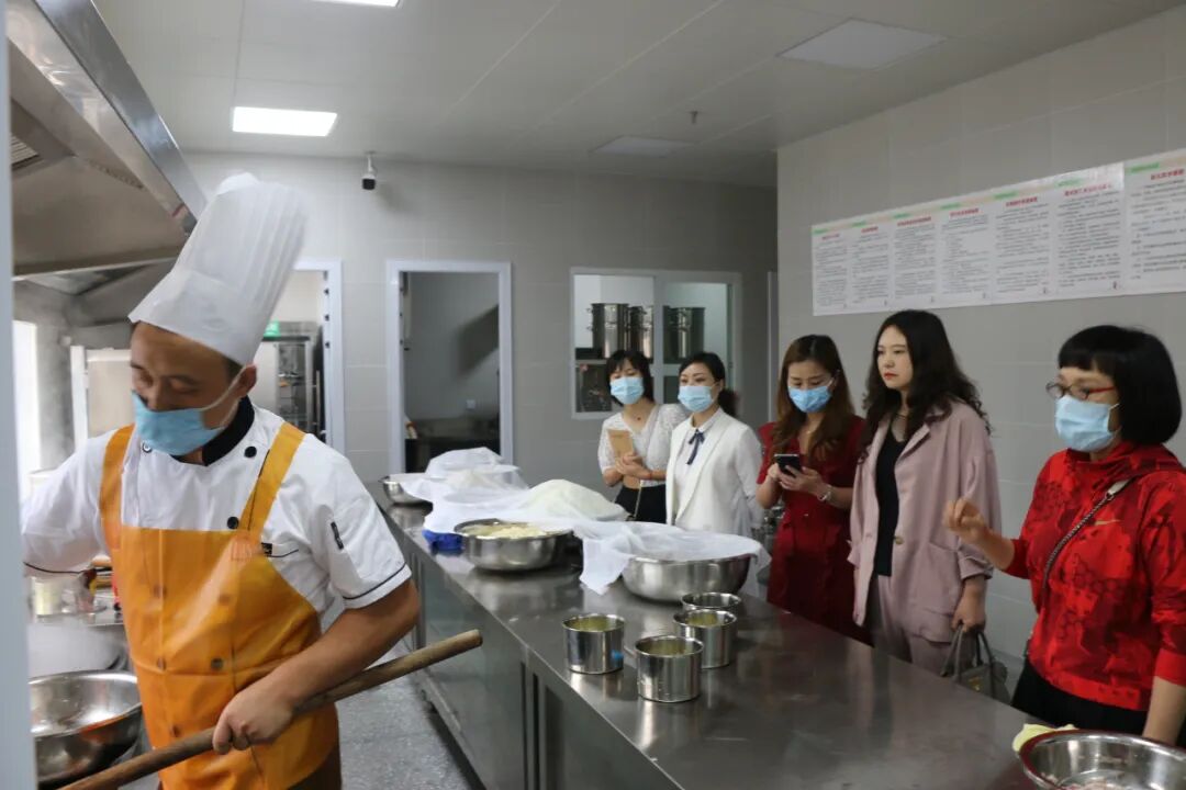 【一幼开园日】遇见一幼，遇见美好│开学了，可以不管不顾的给我一个拥抱