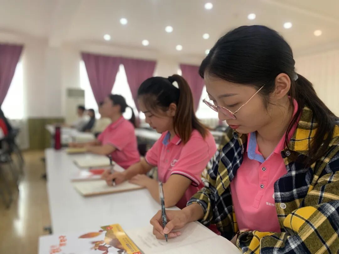 【一幼动态】同心同行,花繁叶茂 ——火炬一幼(市花实幼高新分园)开展教师跟岗研修培训