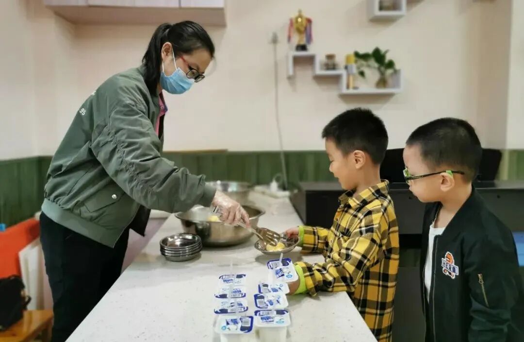 【一幼动态】同心同行,花繁叶茂 ——火炬一幼(市花实幼高新分园)开展教师跟岗研修培训