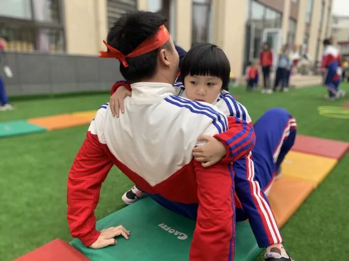 【一幼动态】与爱同行，伴我成长 ——记第一届“成长的力量”亲子同乐会