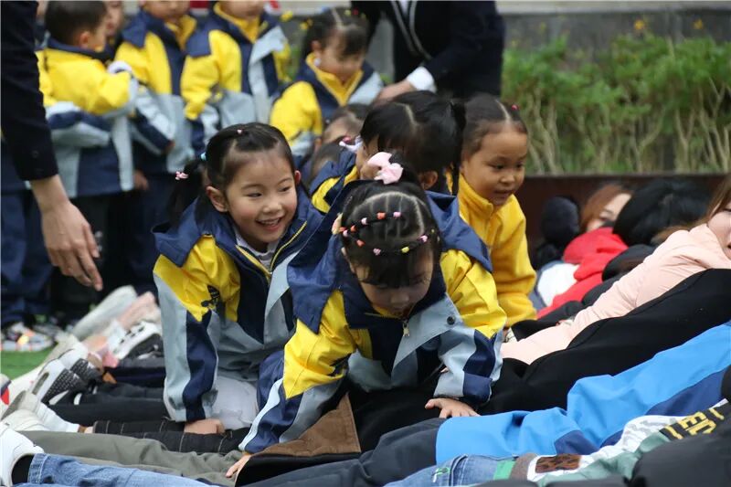 【一幼动态】与爱同行，伴我成长 ——记第一届“成长的力量”亲子同乐会