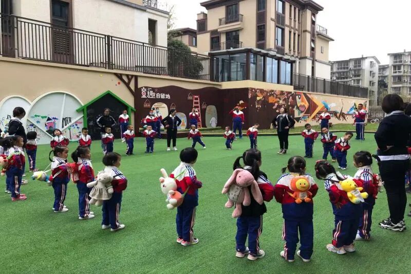【一幼动态】与爱同行，伴我成长 ——记第一届“成长的力量”亲子同乐会