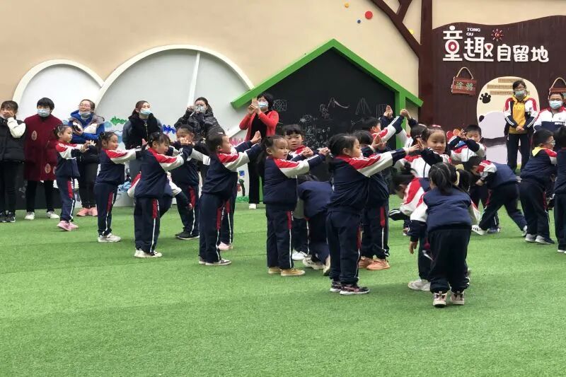 【一幼动态】与爱同行，伴我成长 ——记第一届“成长的力量”亲子同乐会