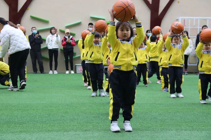 【一幼动态】与爱同行，伴我成长 ——记第一届“成长的力量”亲子同乐会