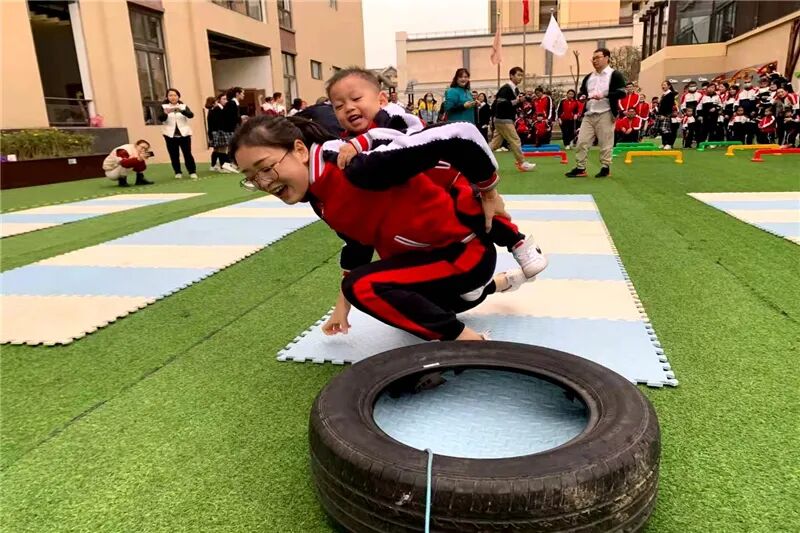 【一幼动态】与爱同行，伴我成长 ——记第一届“成长的力量”亲子同乐会