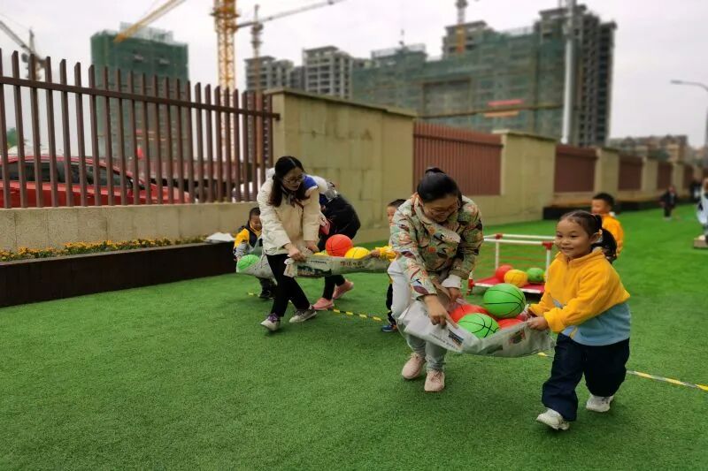 【一幼动态】与爱同行，伴我成长 ——记第一届“成长的力量”亲子同乐会