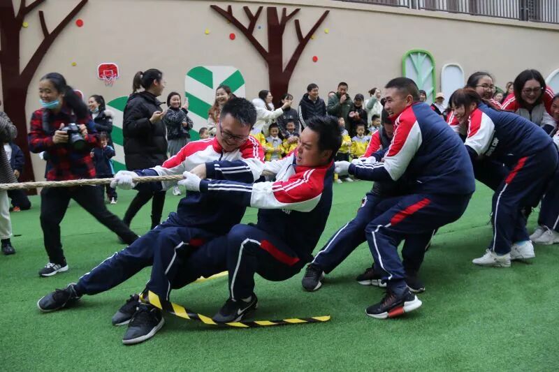 【一幼动态】与爱同行，伴我成长 ——记第一届“成长的力量”亲子同乐会