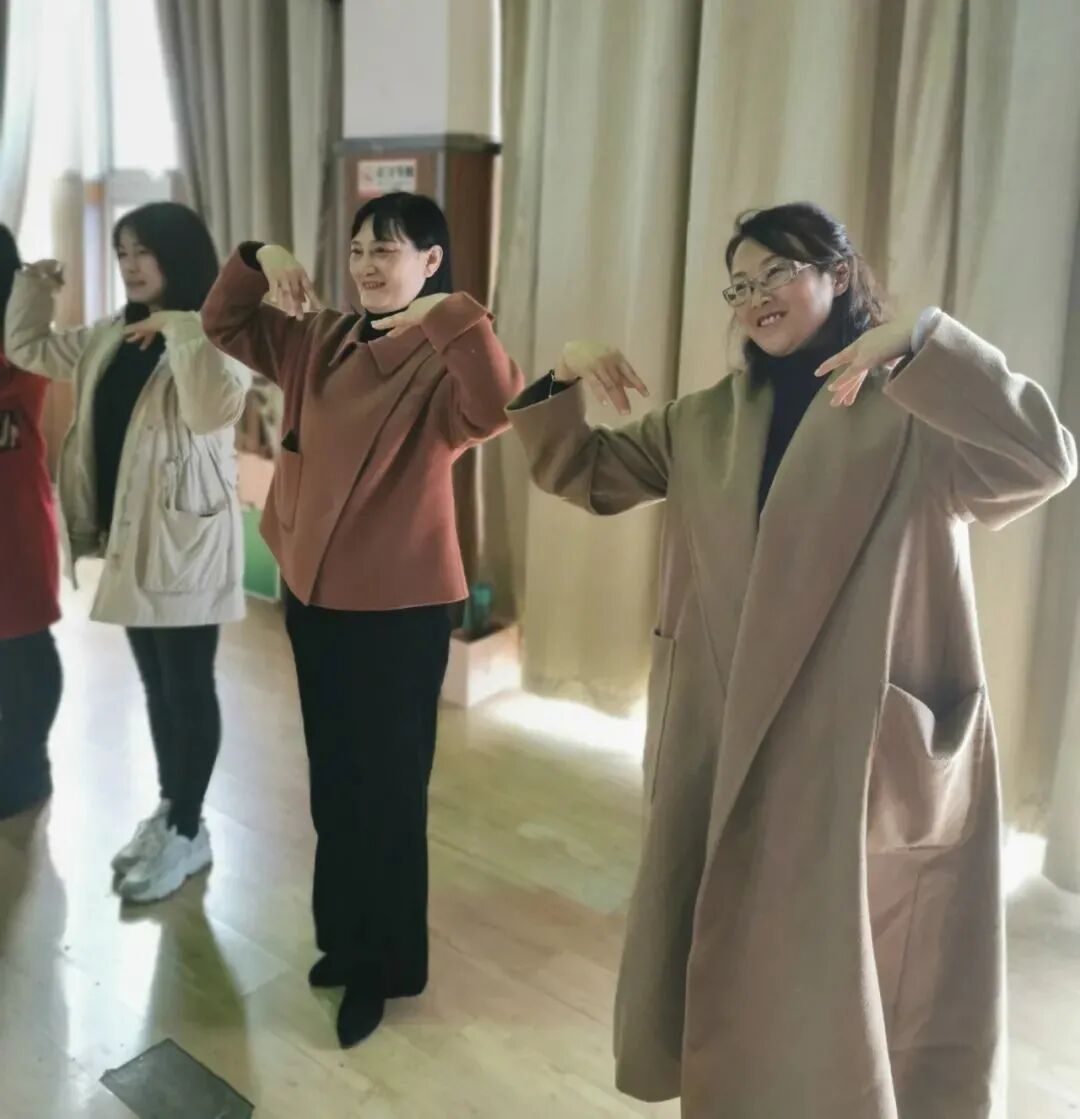 【火一动态】美丽如你 优雅如你 知性如你 丨火炬一小三八节致敬女神活动