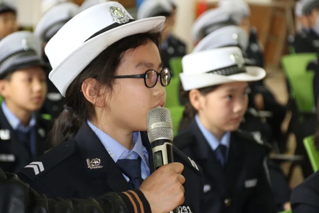 【火一动态】关爱祖国花朵 共建平安校园|2021东风南方儿童交通训练营在火炬一小举行