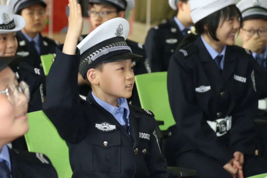 【火一动态】关爱祖国花朵 共建平安校园|2021东风南方儿童交通训练营在火炬一小举行
