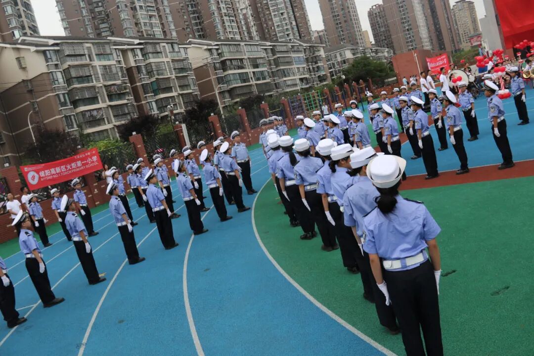 【火一动态】阳光下成长,幸福中绽放|| 线艺工作坊·儿童歌舞剧·小交警方阵亮相绵阳高新区第十届中小学生艺术汇演活动