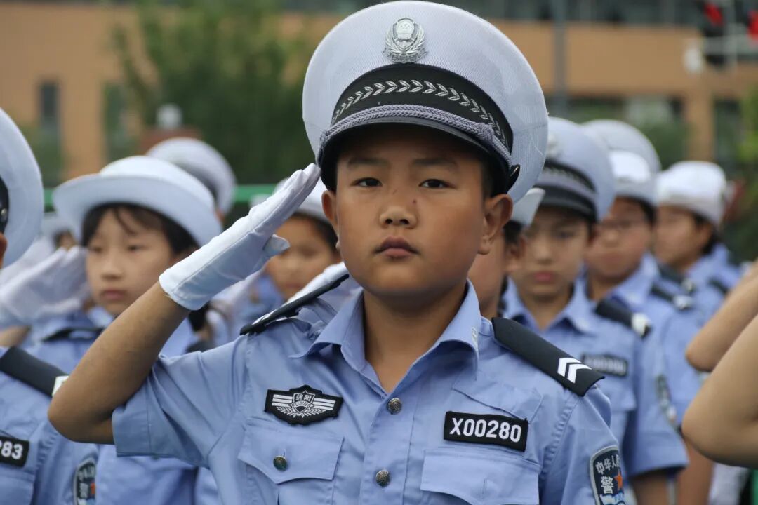 【火一动态】阳光下成长,幸福中绽放|| 线艺工作坊·儿童歌舞剧·小交警方阵亮相绵阳高新区第十届中小学生艺术汇演活动