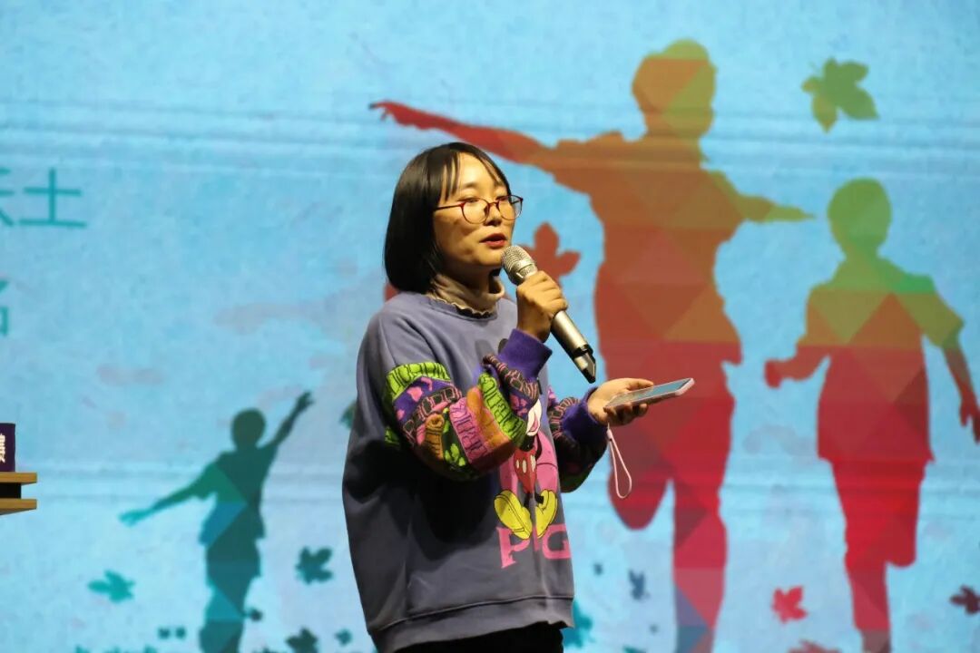 【火一动态】推进年级自主管理    构建团队新样态 |第二十七期教师论坛