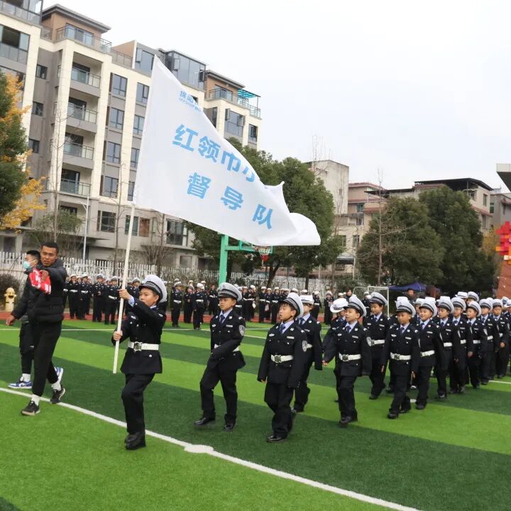 【火一动态】守法规知礼让 安全文明出行|火炬一小“12.2”交通安全日系列主题活动