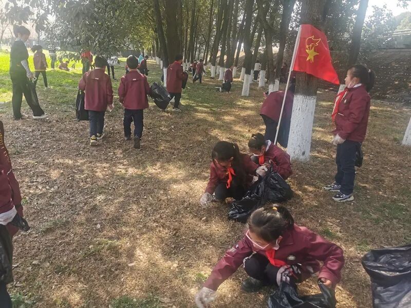 火一动态|学雷锋,我们在行动