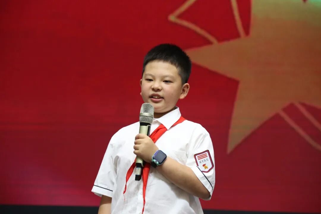 火一动态|喜迎二十大 争做好队员||2022年春新队员入队仪式