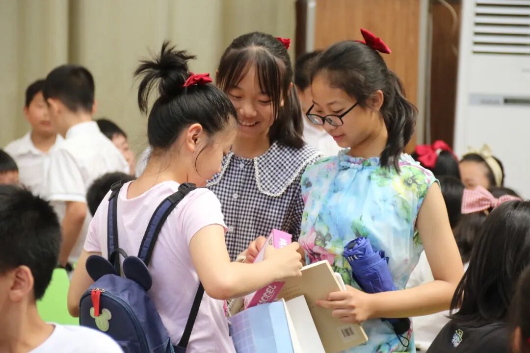 火一动态|最好的我们,最美的启程||火炬一小2022届毕业典礼