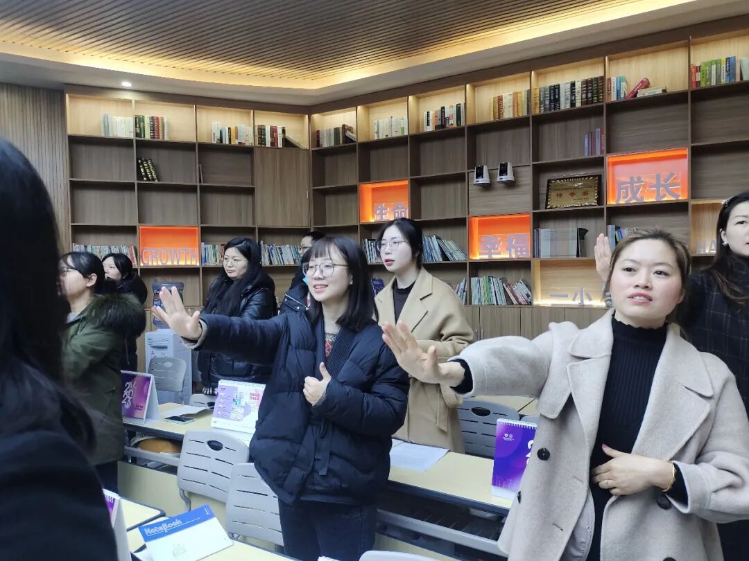 火一开学季 | 新思维引领新未来：沉淀  重启  变革||2023年春开学教师分层培训