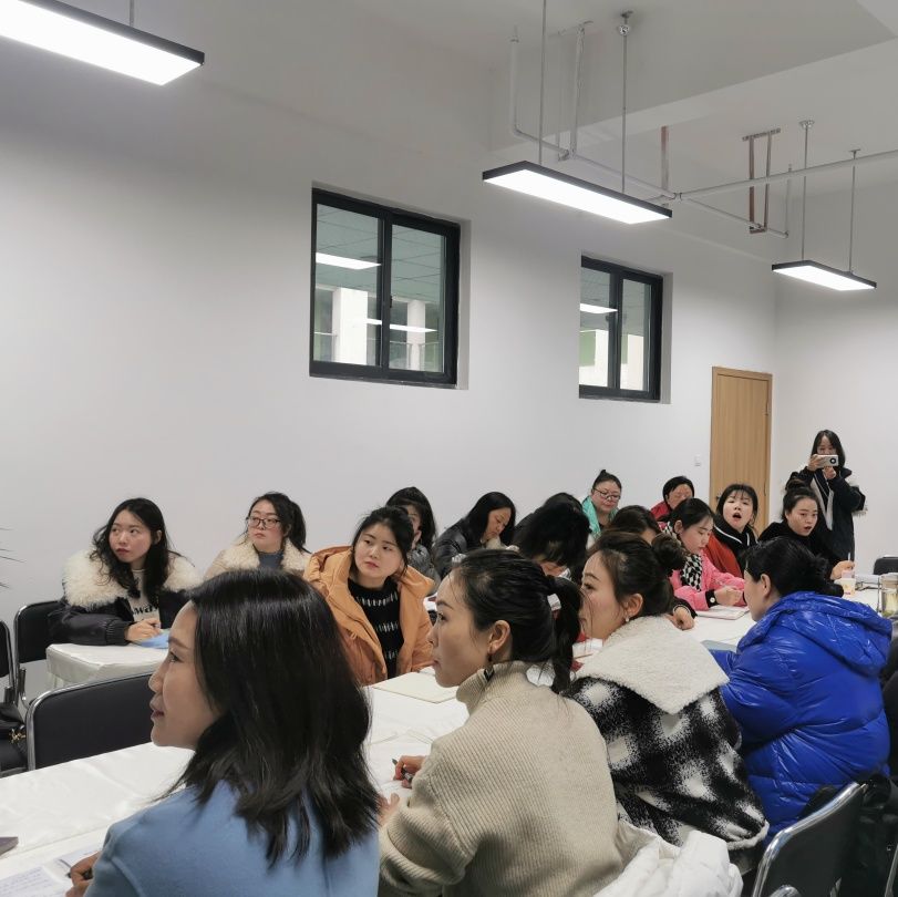 火一开学季 | 新思维引领新未来：沉淀  重启  变革||2023年春开学教师分层培训