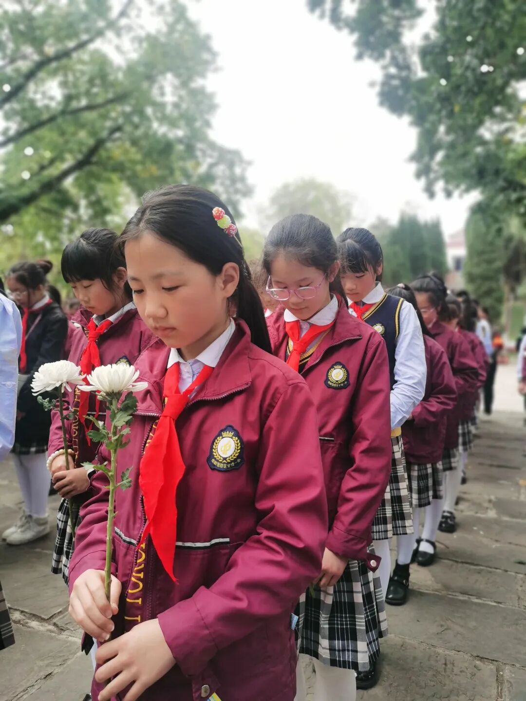 火一动态|缅怀英雄先烈  传承红色基因||清明祭扫活动