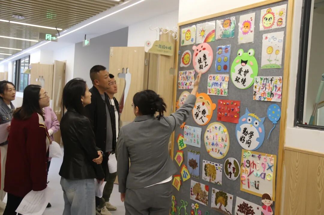 火一·动态丨日常有规,人生有范 ——火炬一小一年级新生文明养成教育展示活动