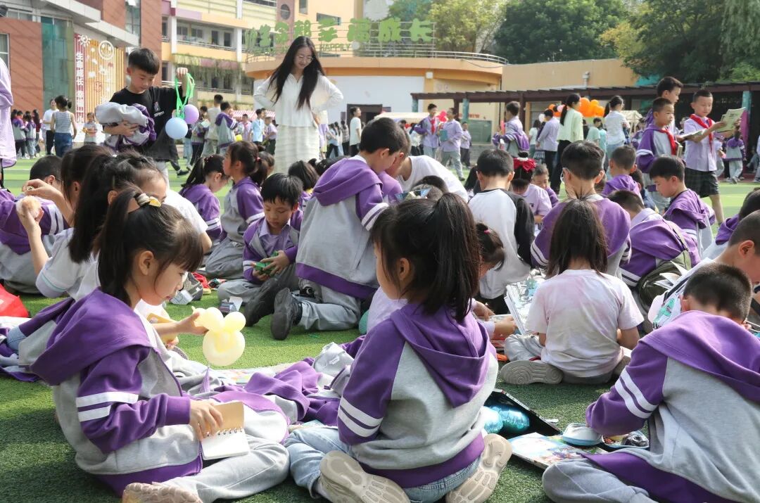 【火一读书节】春色恰如许,“旧书”开启新旅程 ---火炬一小2024年春第十一届读书节之跳蚤书市