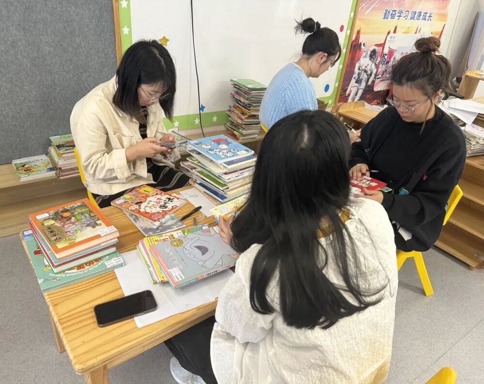 家校携手,同行以致远 --2024年春火炬一小家校共育活动月