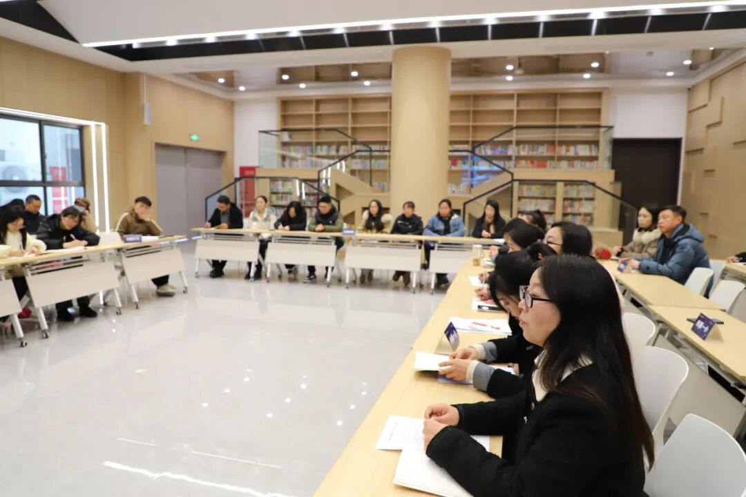 推动实验创新 “微观” 展望未来 —— 高新区科学教育创新中心开展科学教师培训活动