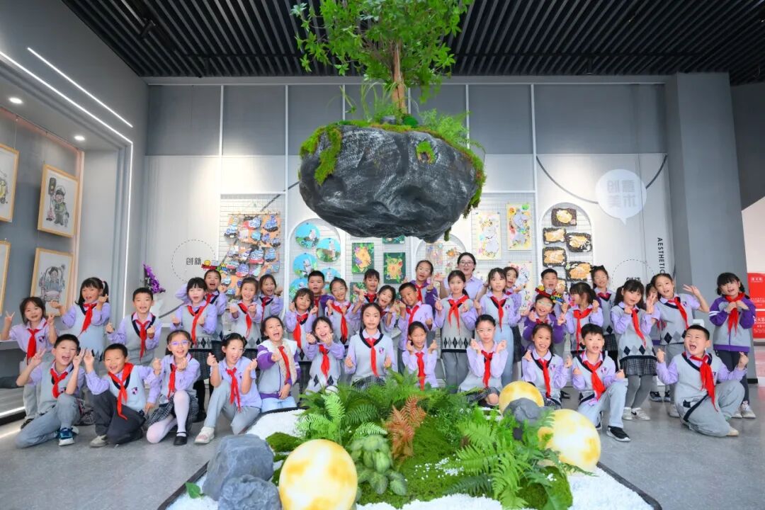 【上岗！】火炬一小“未来小镇”今日高燃启动，656名“小公民”荣耀上任！