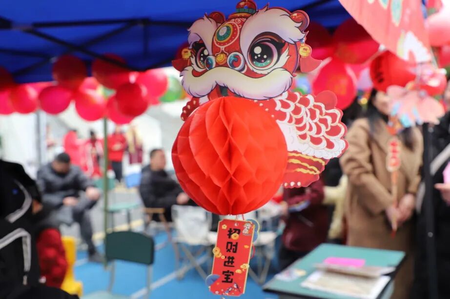 非遗魔法降临校园！师生同游年味乐园 ——火炬一小2026迎新非遗游园会欢乐上演