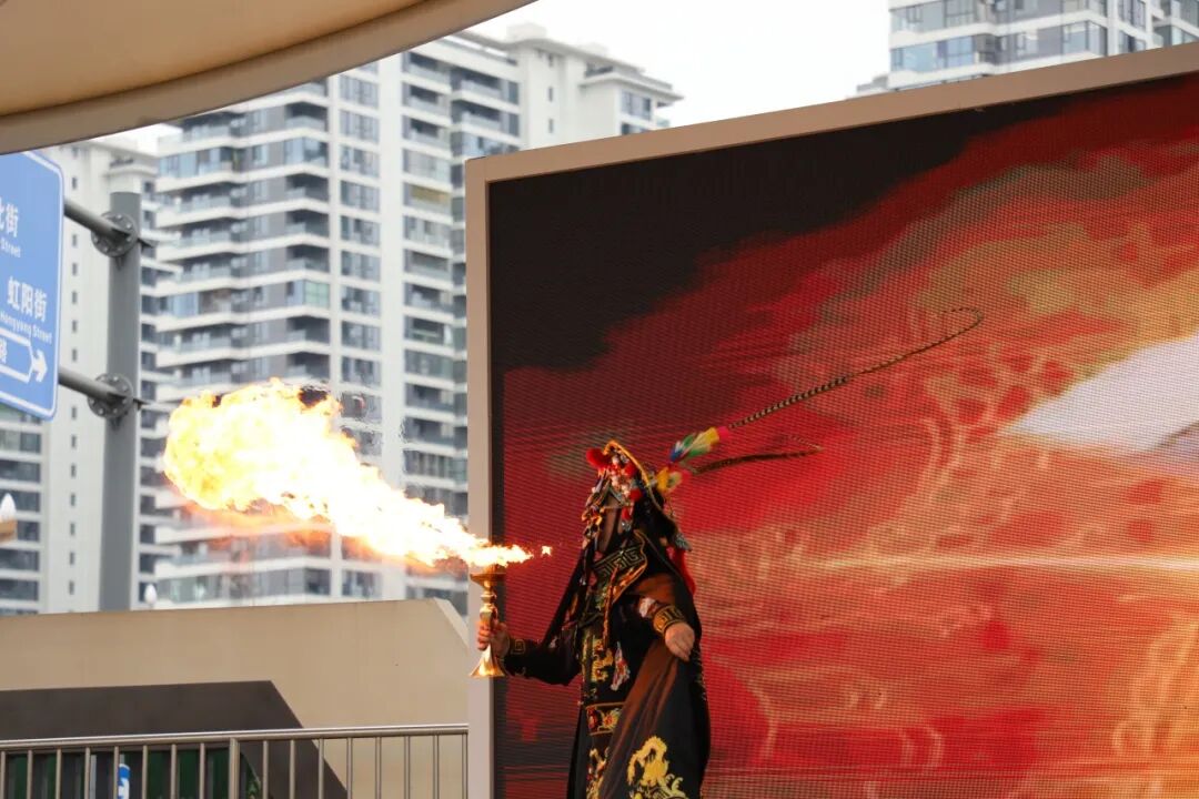 非遗魔法降临校园！师生同游年味乐园 ——火炬一小2026迎新非遗游园会欢乐上演