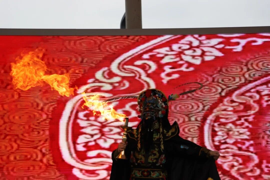 非遗魔法降临校园！师生同游年味乐园 ——火炬一小2026迎新非遗游园会欢乐上演